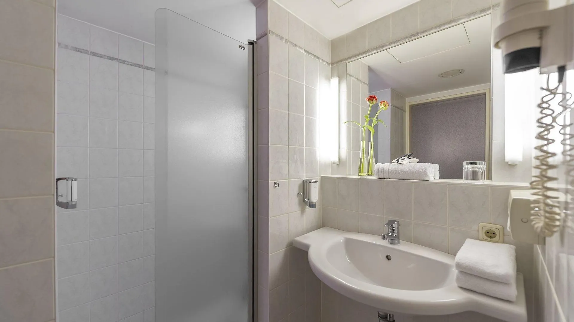 Dorint Airport-Hotel Berlin-Tegel 3*, Berlin Germany